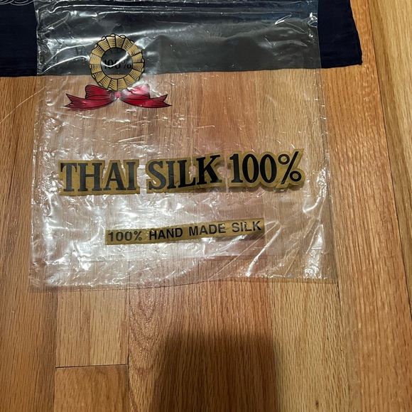 Thai 100% Silk Scarf - Picture 5 of 5
